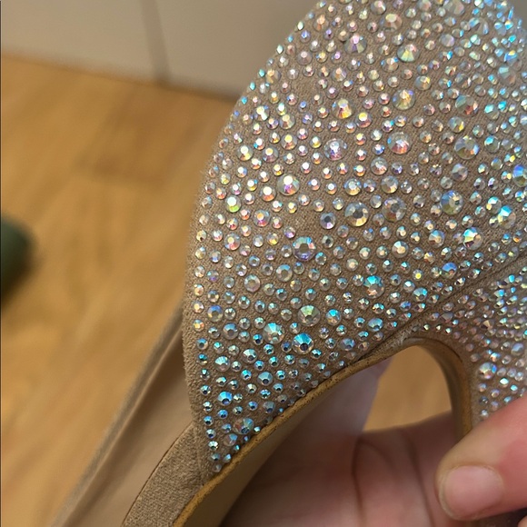 INC International Concepts Glittering Bow Heels in Silver and Tan - Picture 10 of 10